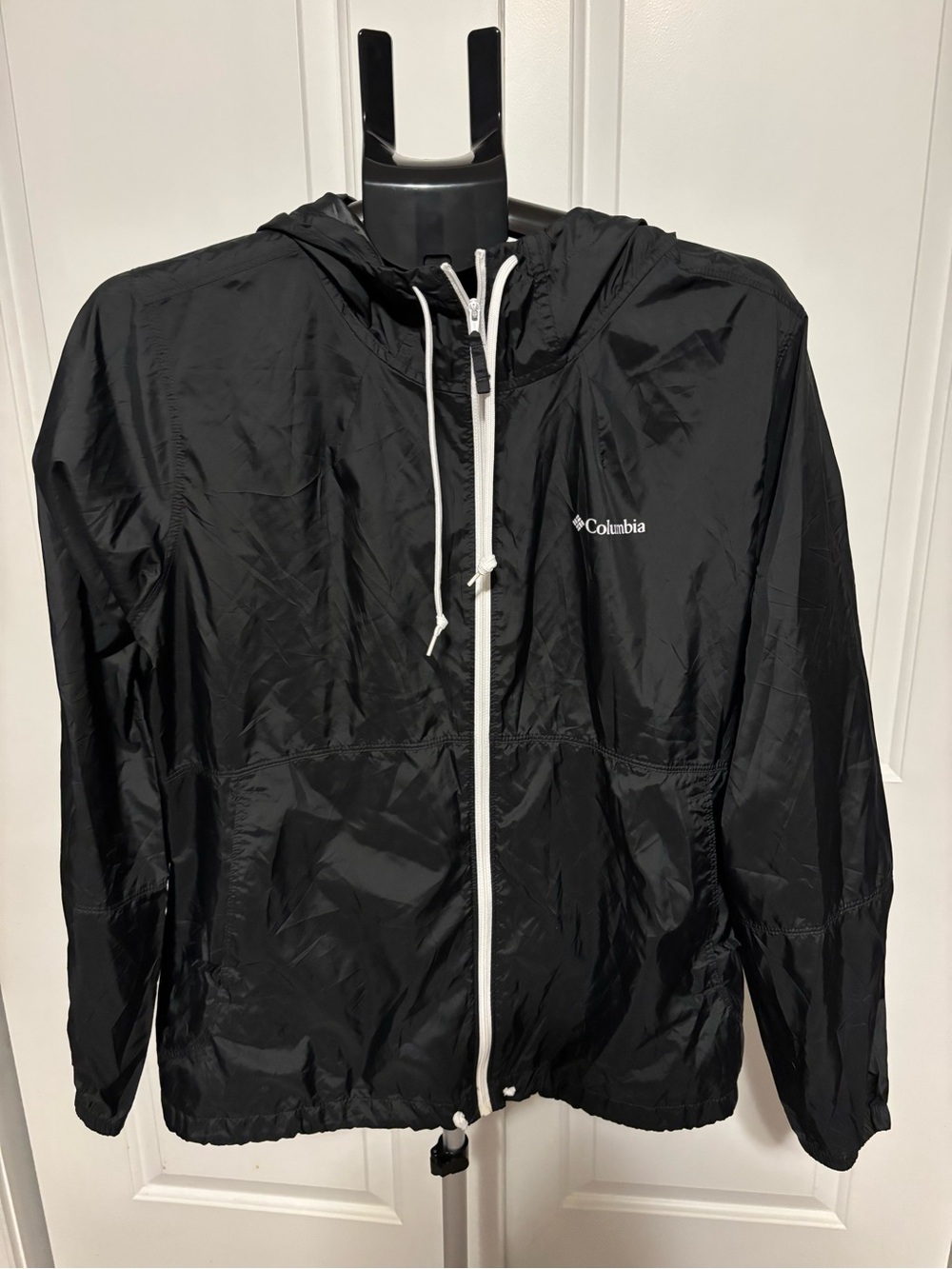 Columbia Black Lightweight Hooded Windbreaker